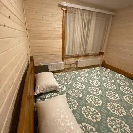 Ferienhaus Садиба «У Митника» *